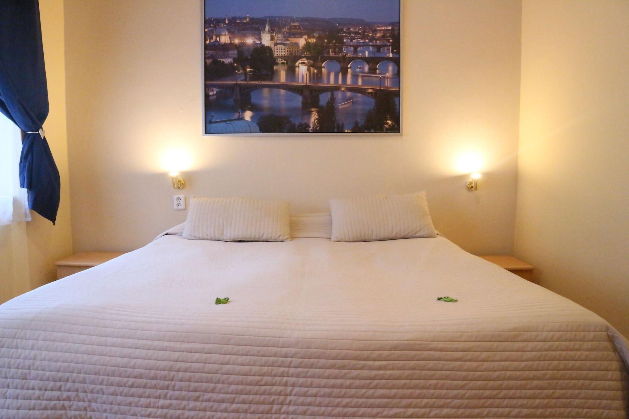 City Lounge Crown Hotel 프라하 외부 사진