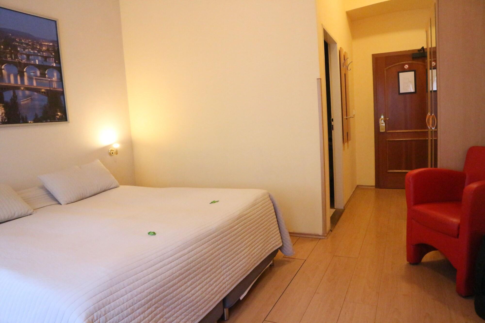 City Lounge Crown Hotel 프라하 외부 사진